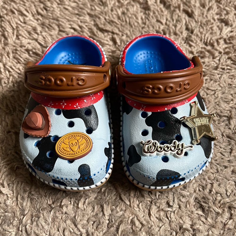 Toy Story Woody Crocs